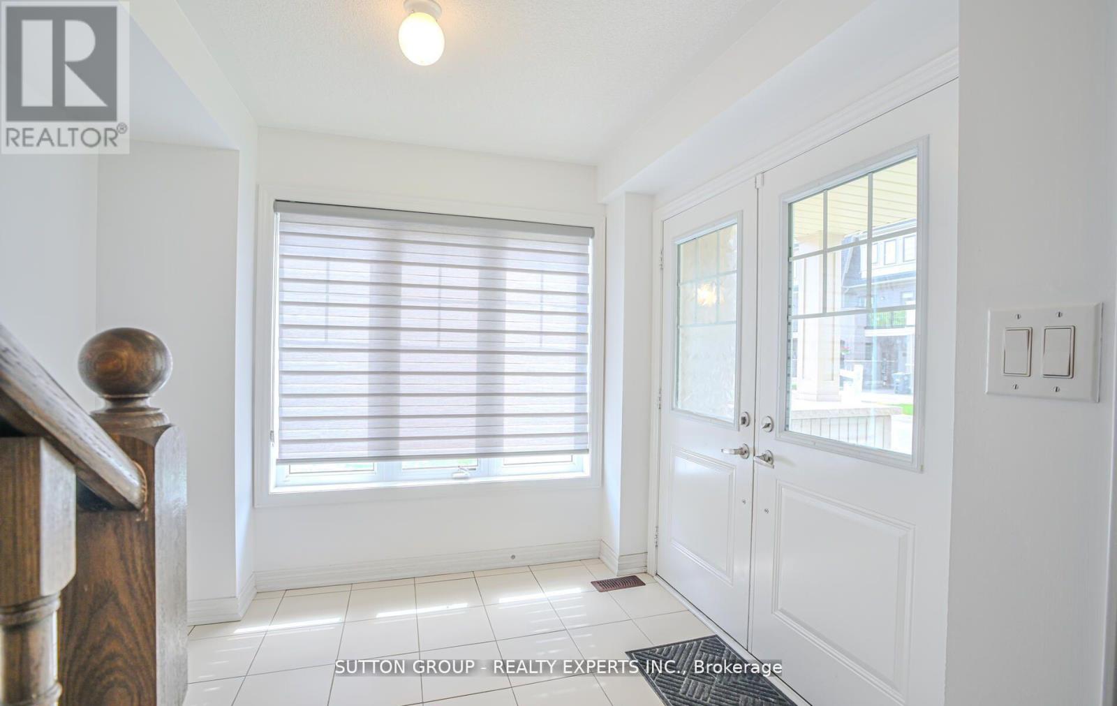 65 Fruitvale Circle, Brampton, Ontario  L0P 1N0 - Photo 7 - W12976550