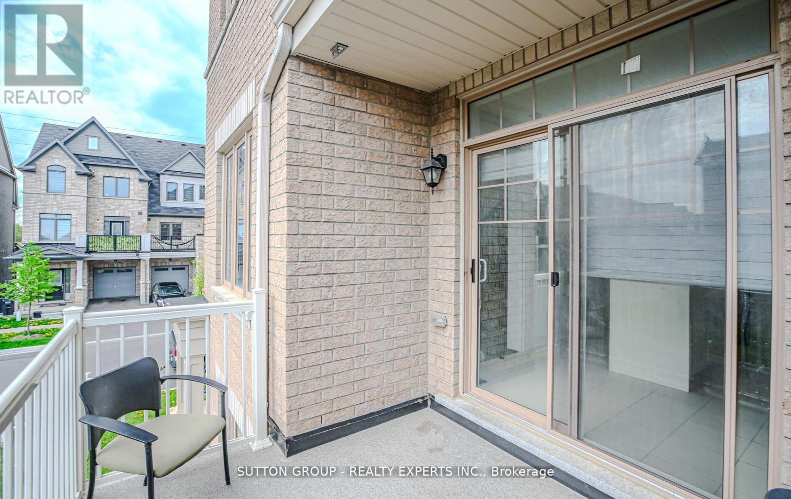 65 Fruitvale Circle, Brampton, Ontario  L0P 1N0 - Photo 41 - W12976550