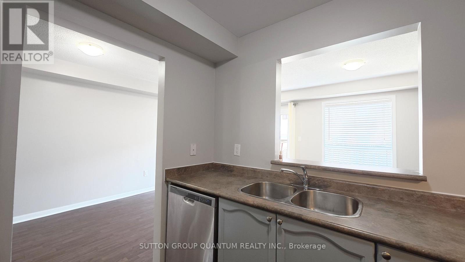 4422 Fairview Street, Burlington, Ontario  L7L 6S8 - Photo 6 - W13032492