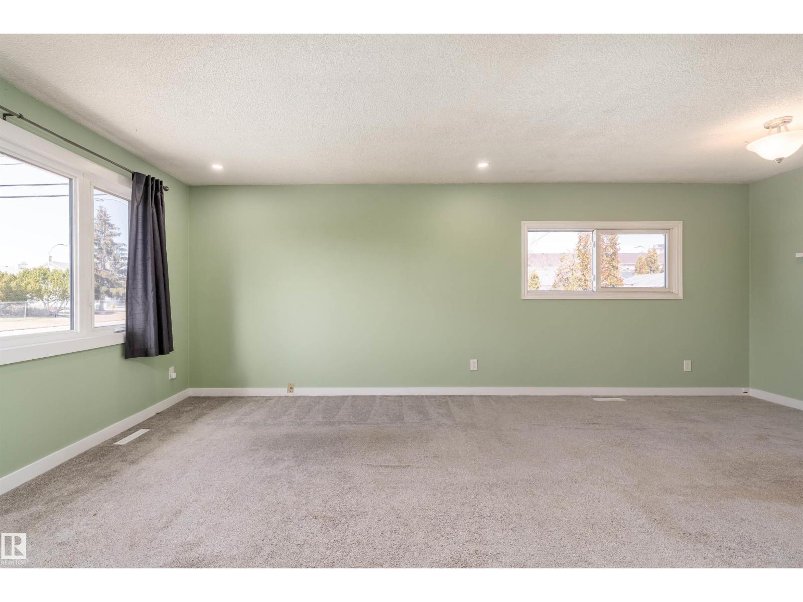 13331 64 St Nw Nw, Edmonton, Alberta  T5A 0Y6 - Photo 5 - E4483799