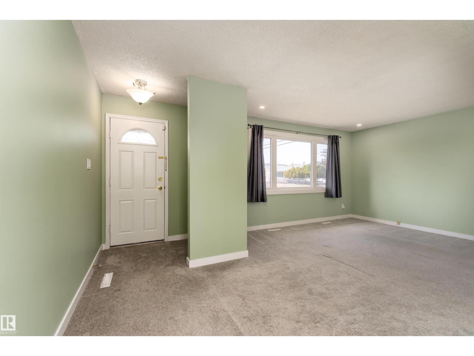 13331 64 St Nw Nw, Edmonton, Alberta  T5A 0Y6 - Photo 4 - E4483799