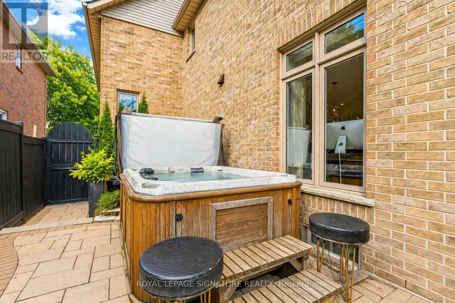 2324 Hilltop Lane, Oakville, Ontario  L6M 3M8 - Photo 46 - W13035778