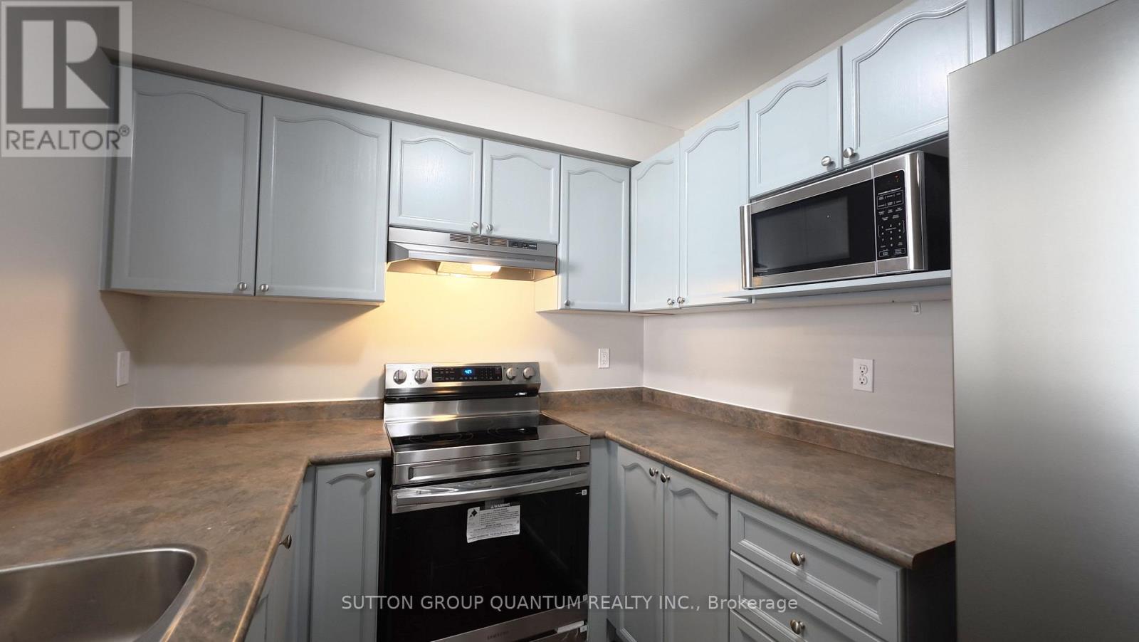 4422 Fairview Street, Burlington, Ontario  L7L 6S8 - Photo 4 - W13032492