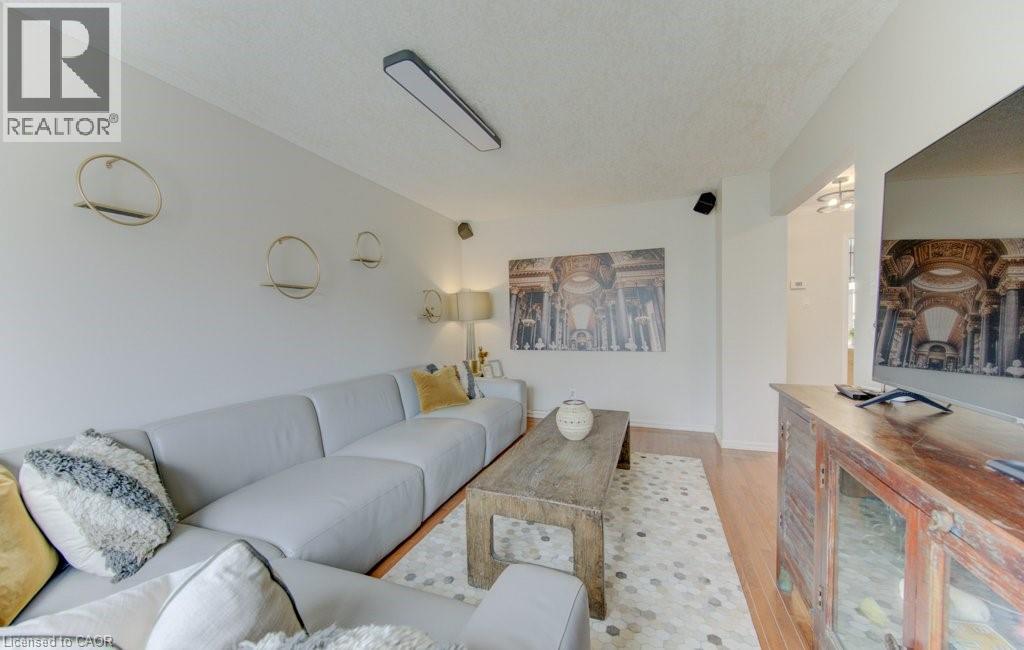 15 Deerwood Crescent, Kitchener, Ontario  N2N 1R4 - Photo 6 - 40817323