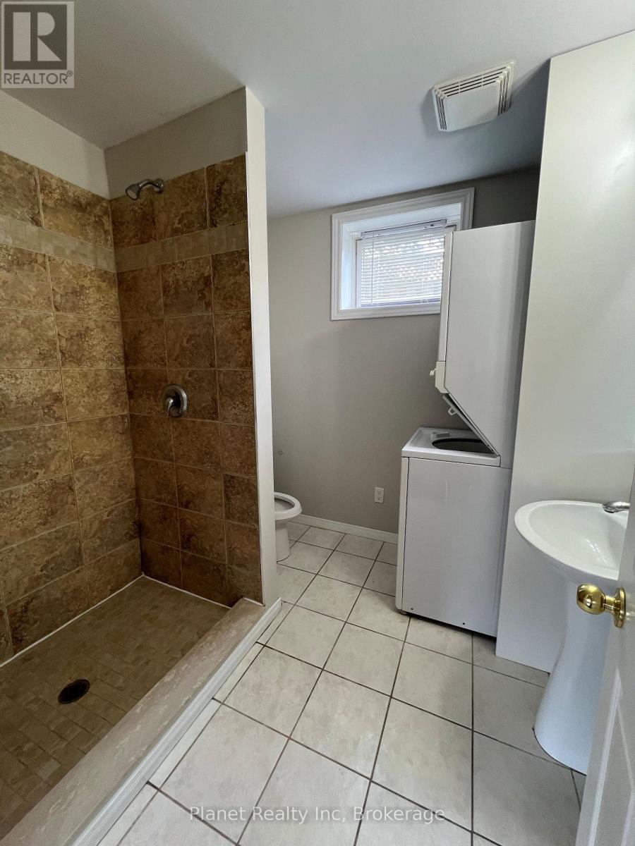 32 Floral Drive, Guelph, Ontario  N1G 1R1 - Photo 7 - X13040516