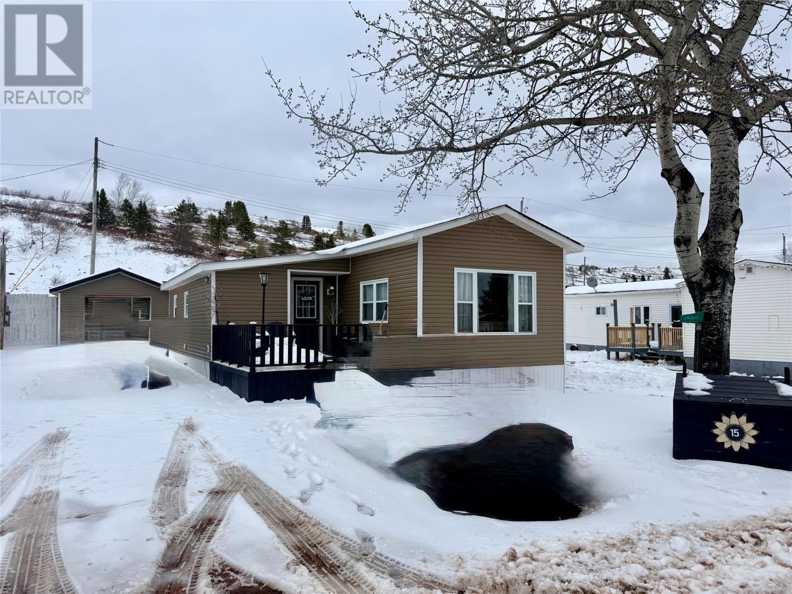 15 Robertson Avenue, Botwood, Newfoundland & Labrador  A0H 1E0 - Photo 2 - 1296543