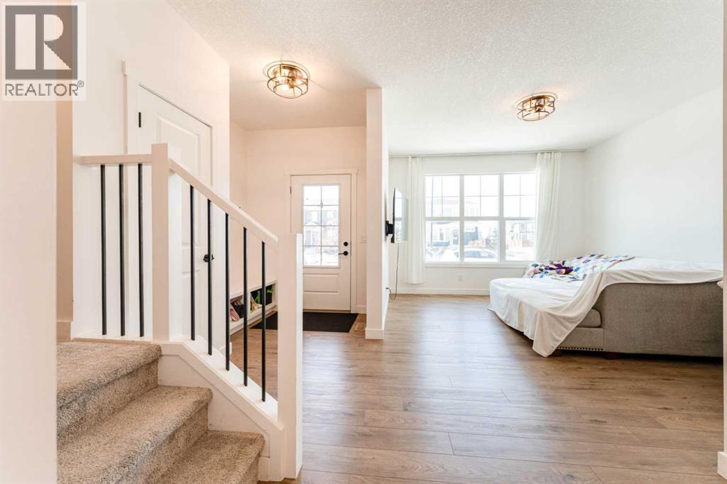 76 Lucas Boulevard NW, Calgary, Alberta  T3P 1H9 - Photo 3 - A2303983