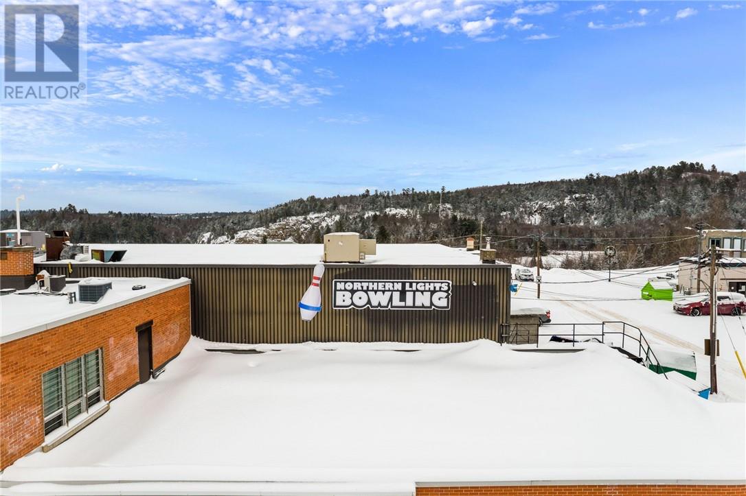 11 Mary Walk, Elliot Lake, Ontario  P5A 1Z9 - Photo 2 - 2127305