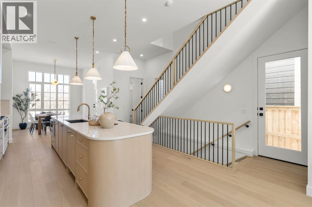 2117 22 Avenue SW, Calgary, Alberta  T2T 0S6 - Photo 9 - A2304601