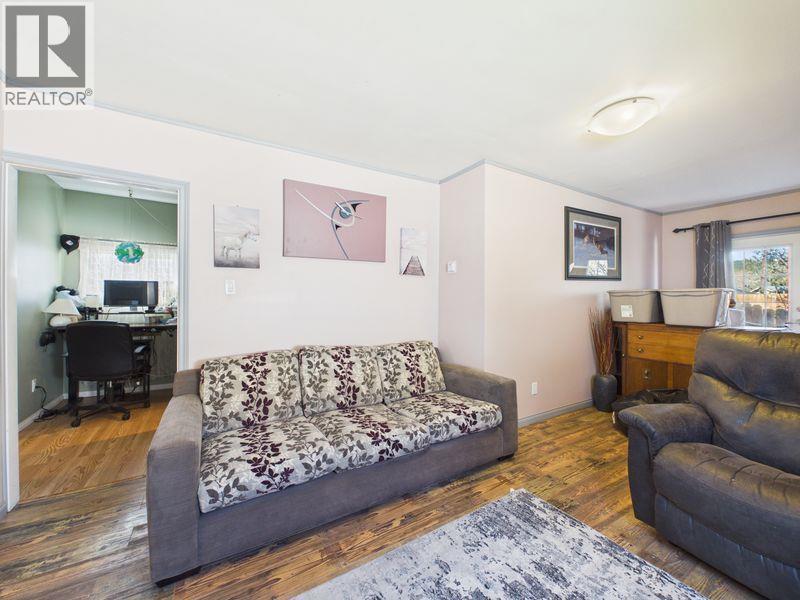 216 3rd Avenue S, Cranbrook, British Columbia  V1C 2B7 - Photo 9 - 10383669