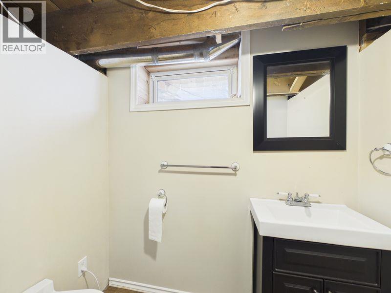 216 3rd Avenue S, Cranbrook, British Columbia  V1C 2B7 - Photo 20 - 10383669