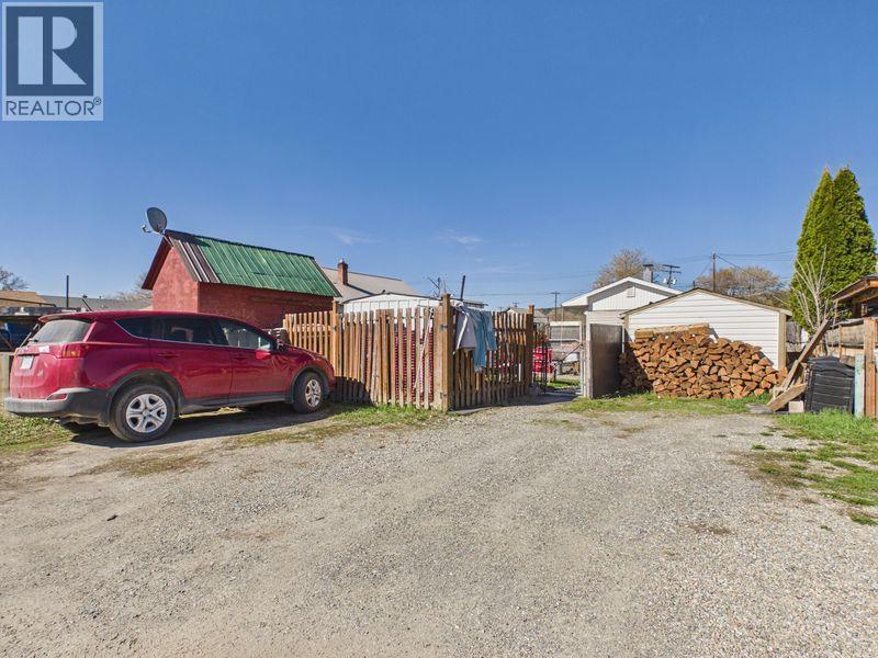 216 3rd Avenue S, Cranbrook, British Columbia  V1C 2B7 - Photo 33 - 10383669