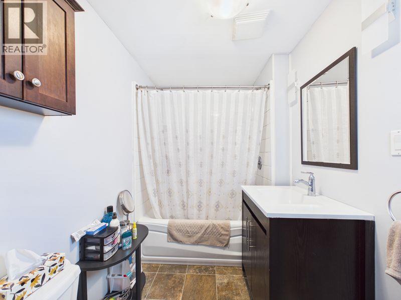 216 3rd Avenue S, Cranbrook, British Columbia  V1C 2B7 - Photo 13 - 10383669