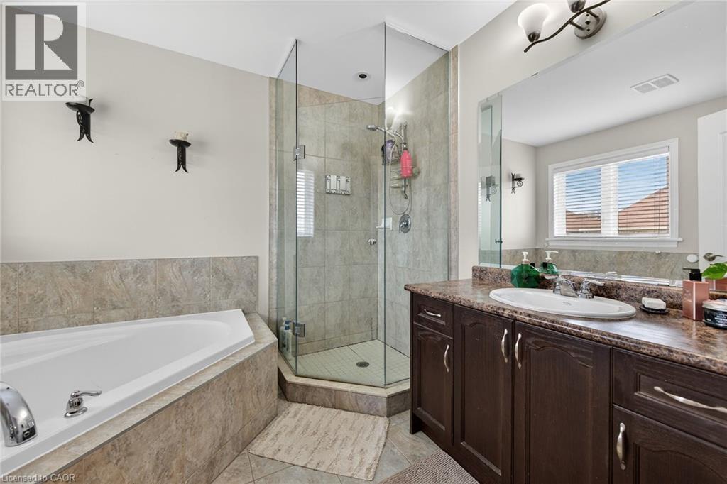 44 Matteo Trail, Hamilton, Ontario  L9B 0E6 - Photo 39 - 40821323