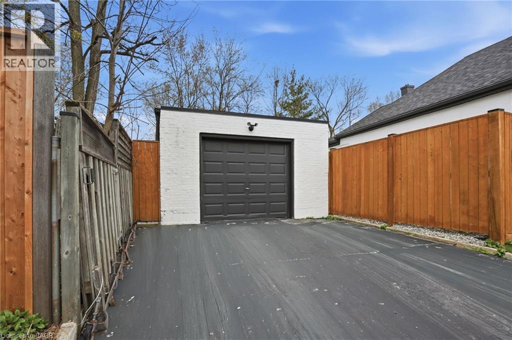 390 Hunter Street W, Hamilton, Ontario  L8P 1S9 - Photo 36 - 40823035