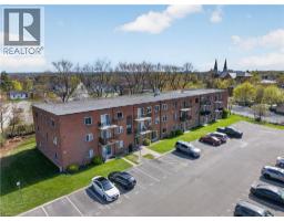 456 CARLTON Street Unit# 10, St. Catharines, Ontario