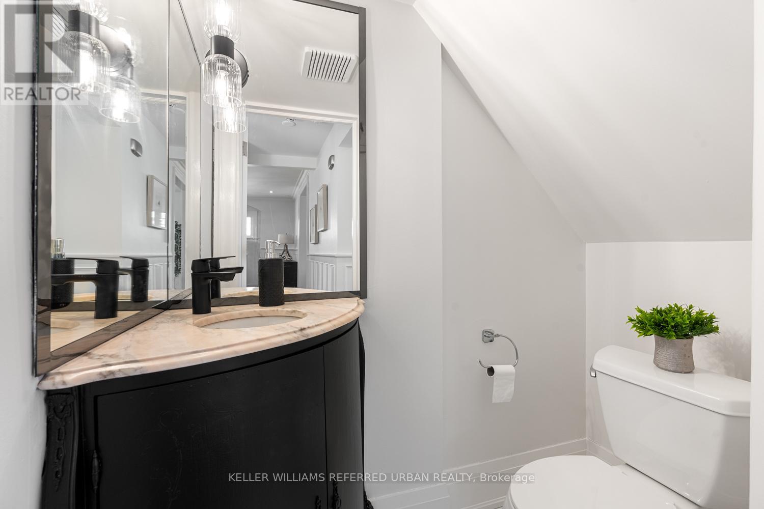 5 Lawrence Crescent, Toronto, Ontario  M4N 1M9 - Photo 17 - C13040522