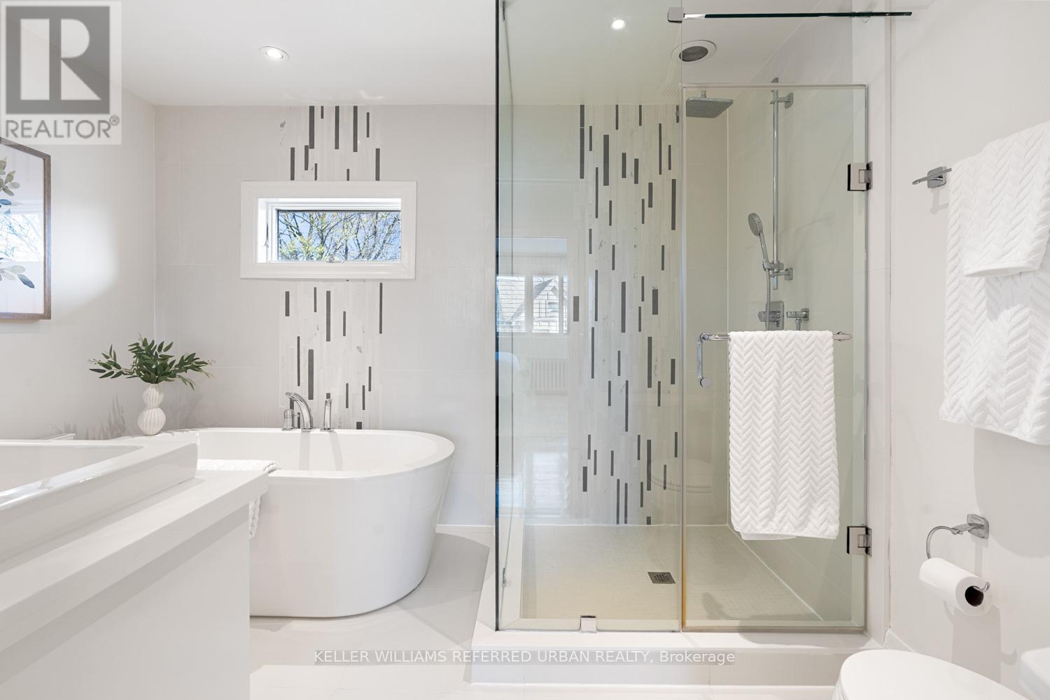 5 Lawrence Crescent, Toronto, Ontario  M4N 1M9 - Photo 22 - C13040522