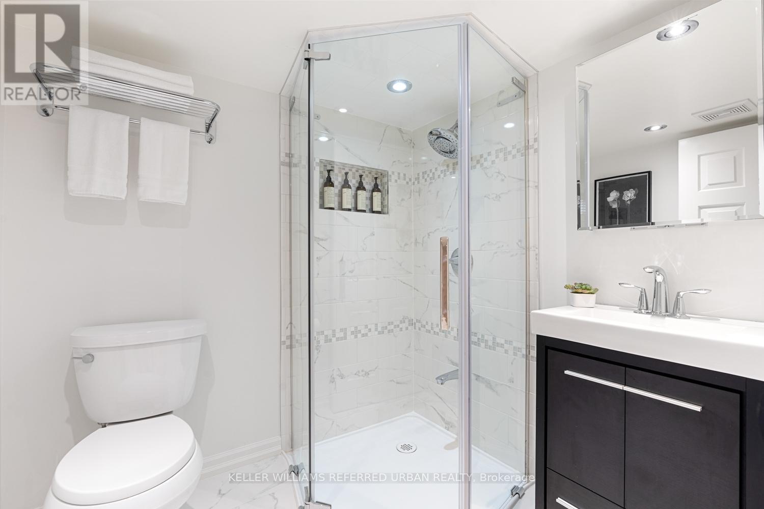 5 Lawrence Crescent, Toronto, Ontario  M4N 1M9 - Photo 36 - C13040522