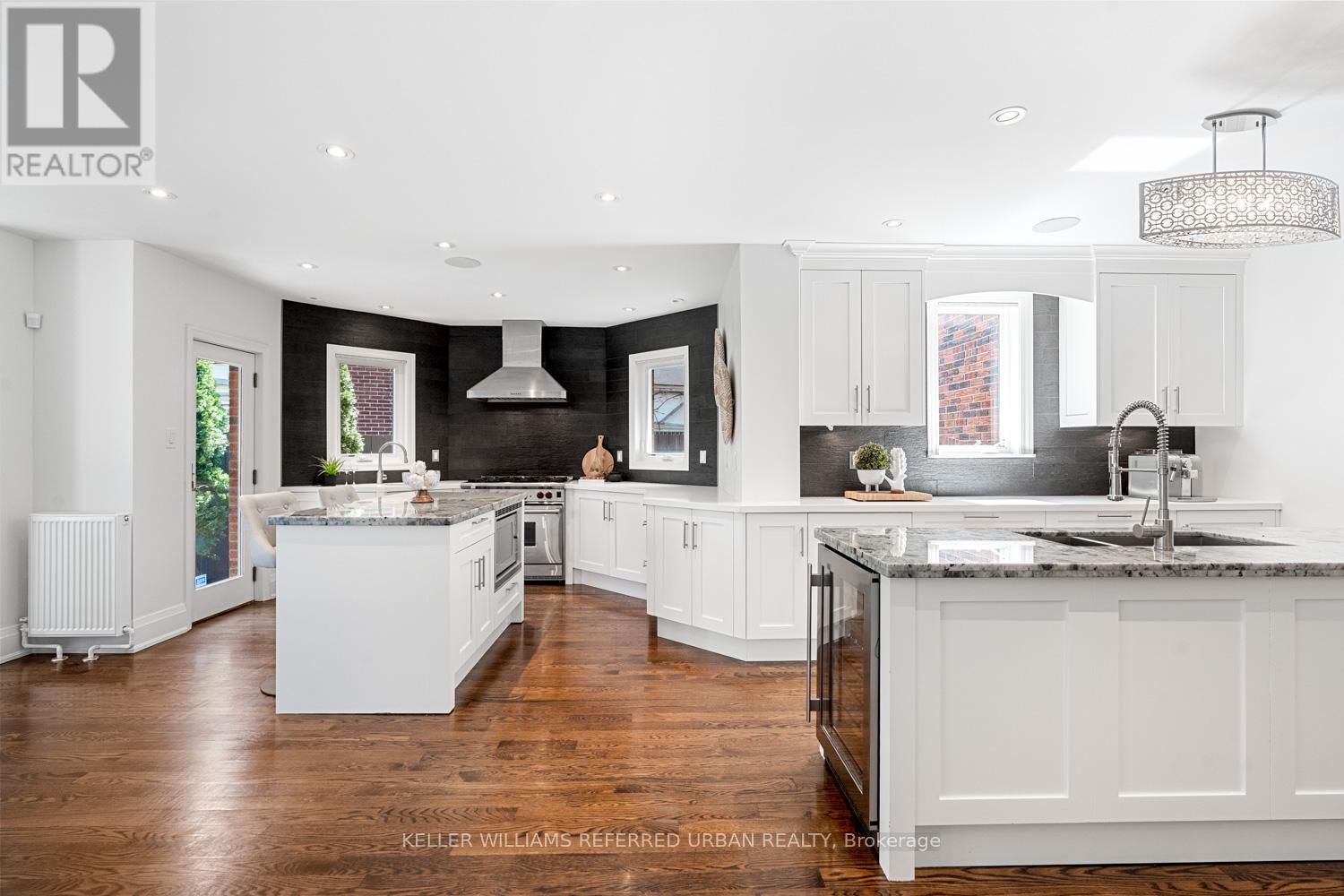 5 Lawrence Crescent, Toronto, Ontario  M4N 1M9 - Photo 6 - C13040522