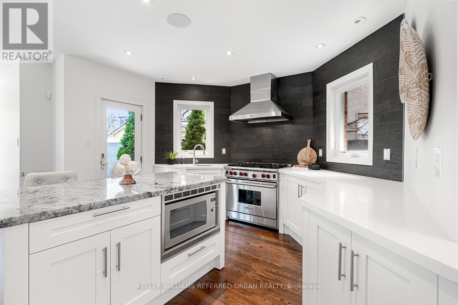 5 Lawrence Crescent, Toronto, Ontario  M4N 1M9 - Photo 7 - C13040522