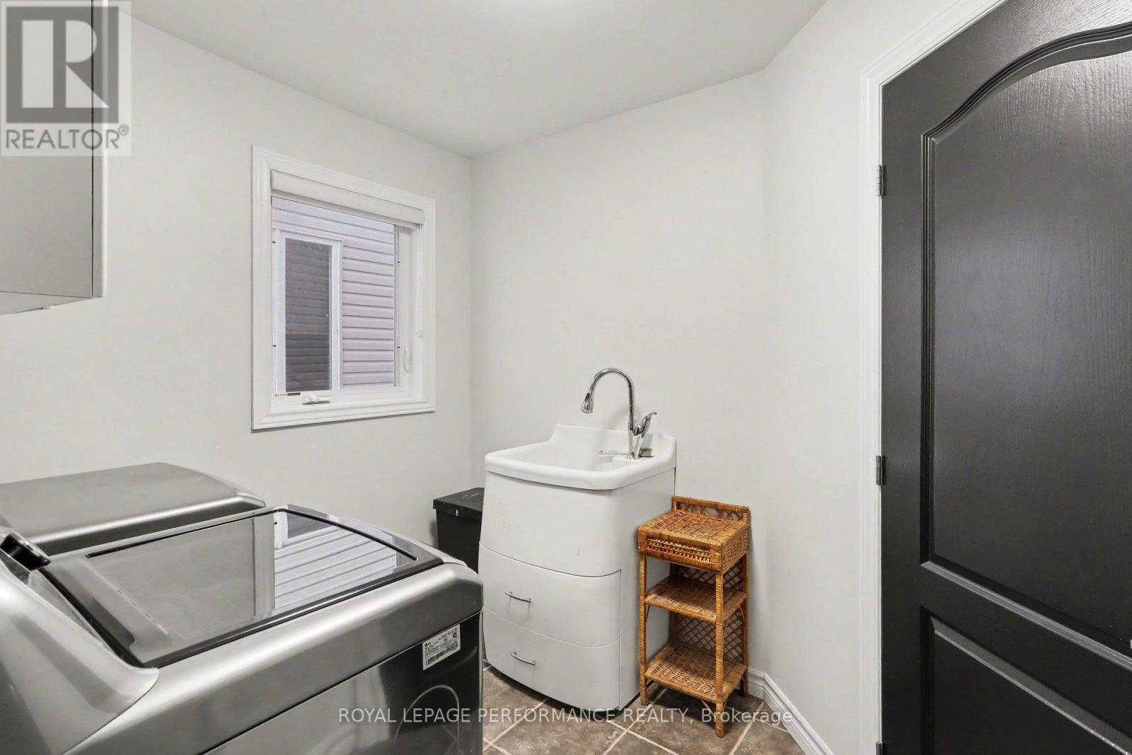 333 Timbertrail Terrace, Ottawa, Ontario  K4A 5A6 - Photo 16 - X12923914