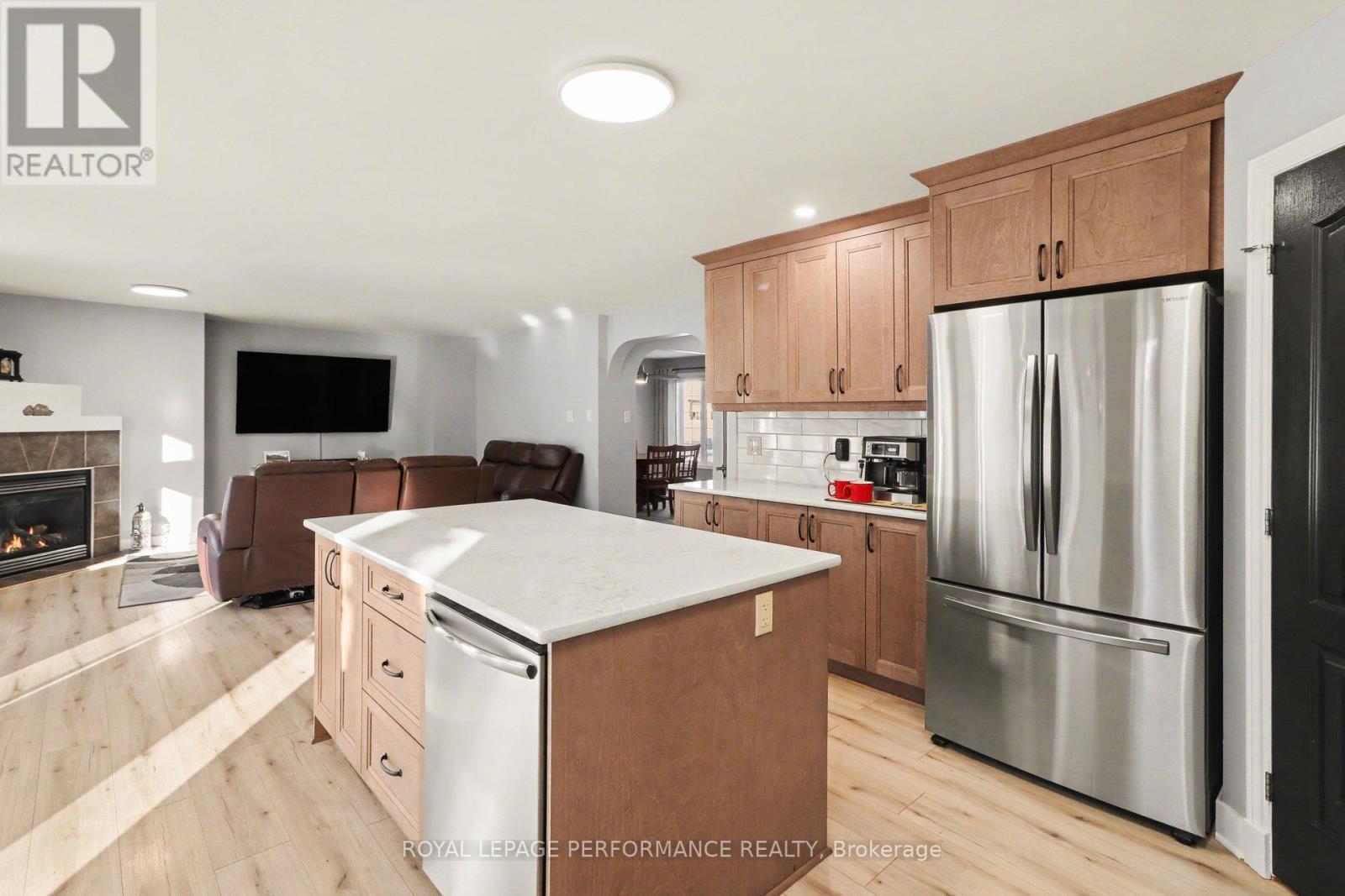 333 Timbertrail Terrace, Ottawa, Ontario  K4A 5A6 - Photo 10 - X12923914