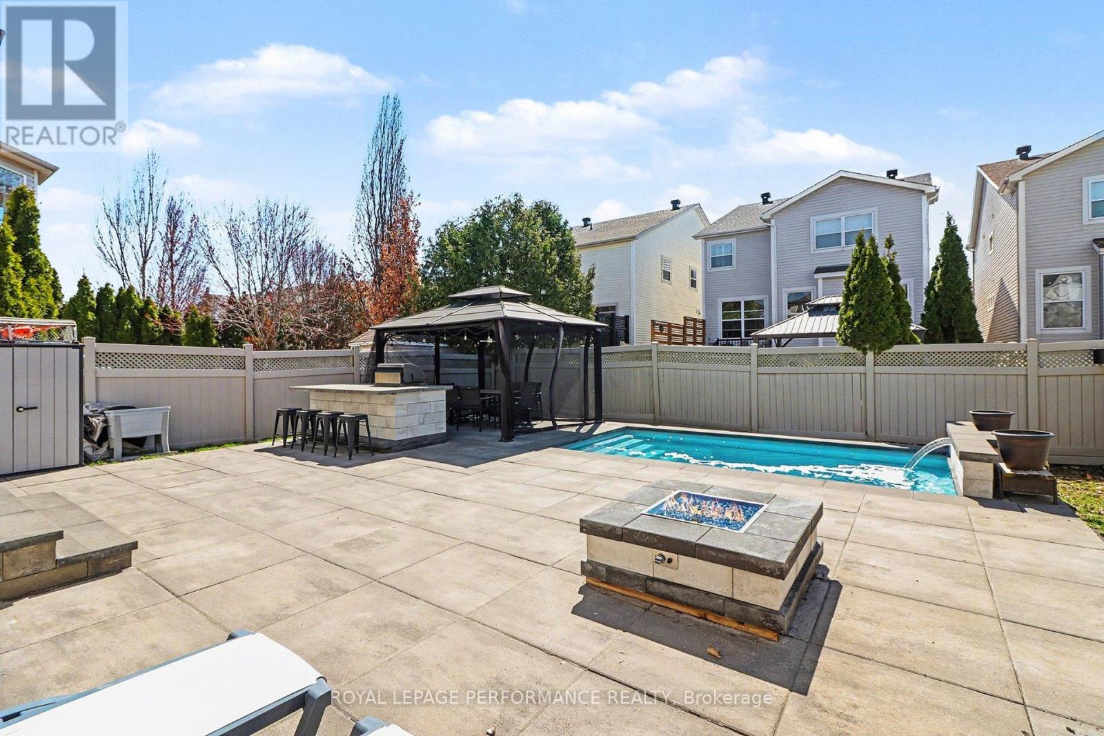 333 Timbertrail Terrace, Ottawa, Ontario  K4A 5A6 - Photo 2 - X12923914