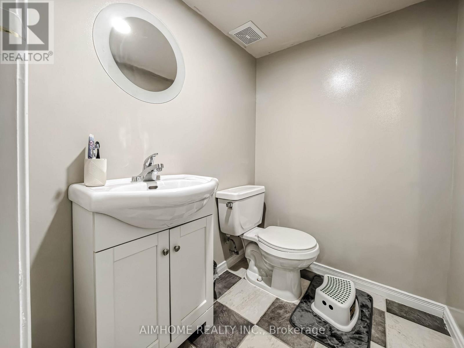 16 Chasser Drive, Markham, Ontario  L6E 1K4 - Photo 35 - N13040518