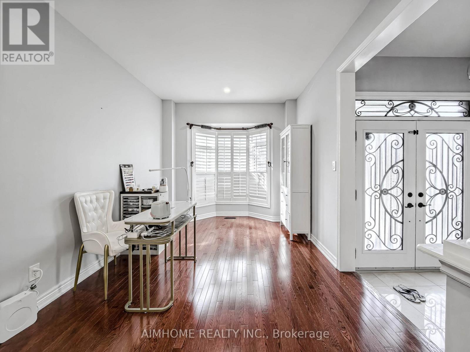 16 Chasser Drive, Markham, Ontario  L6E 1K4 - Photo 5 - N13040518