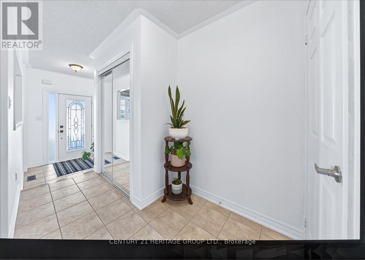 31 Kalvinster Drive, Markham, Ontario  L6B 0A7 - Photo 13 - N13040580