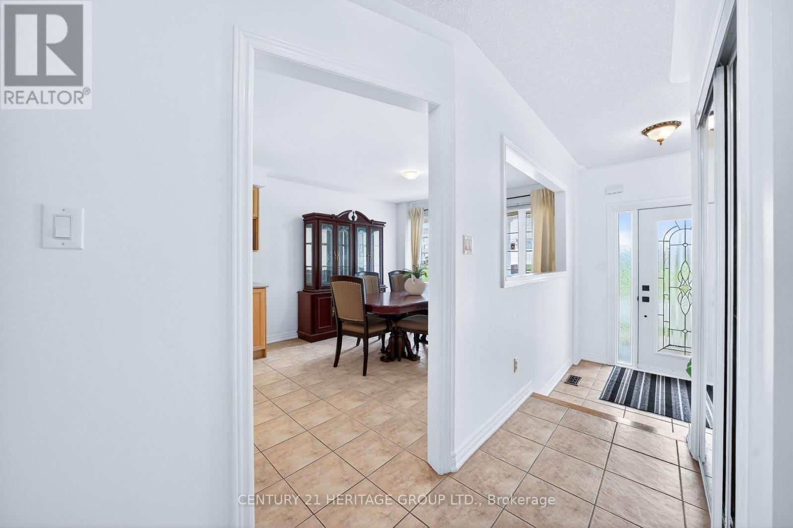 31 Kalvinster Drive, Markham, Ontario  L6B 0A7 - Photo 7 - N13040580