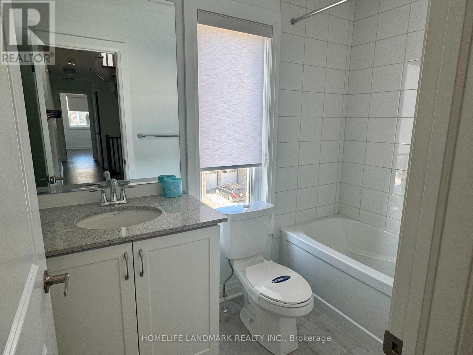 7 Wisla Avenue, Markham, Ontario  L6C 3M1 - Photo 12 - N13040600