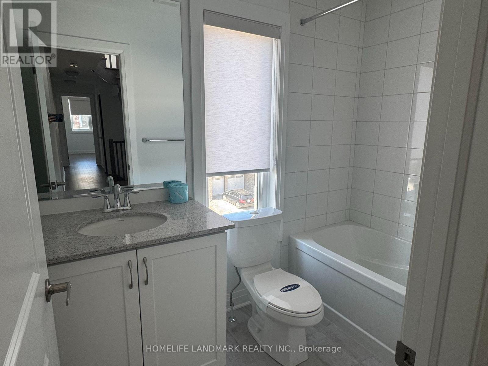 7 Wisla Avenue, Markham, Ontario  L6C 3M1 - Photo 13 - N13040600