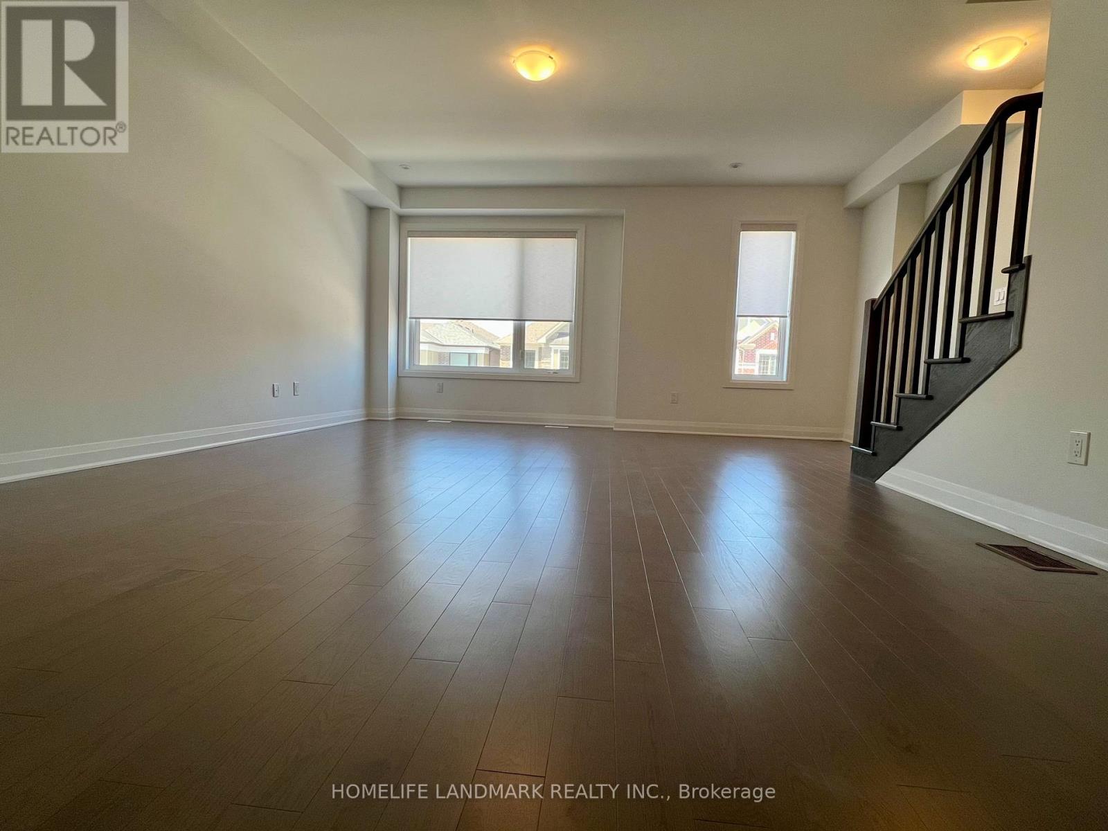 7 Wisla Avenue, Markham, Ontario  L6C 3M1 - Photo 3 - N13040600