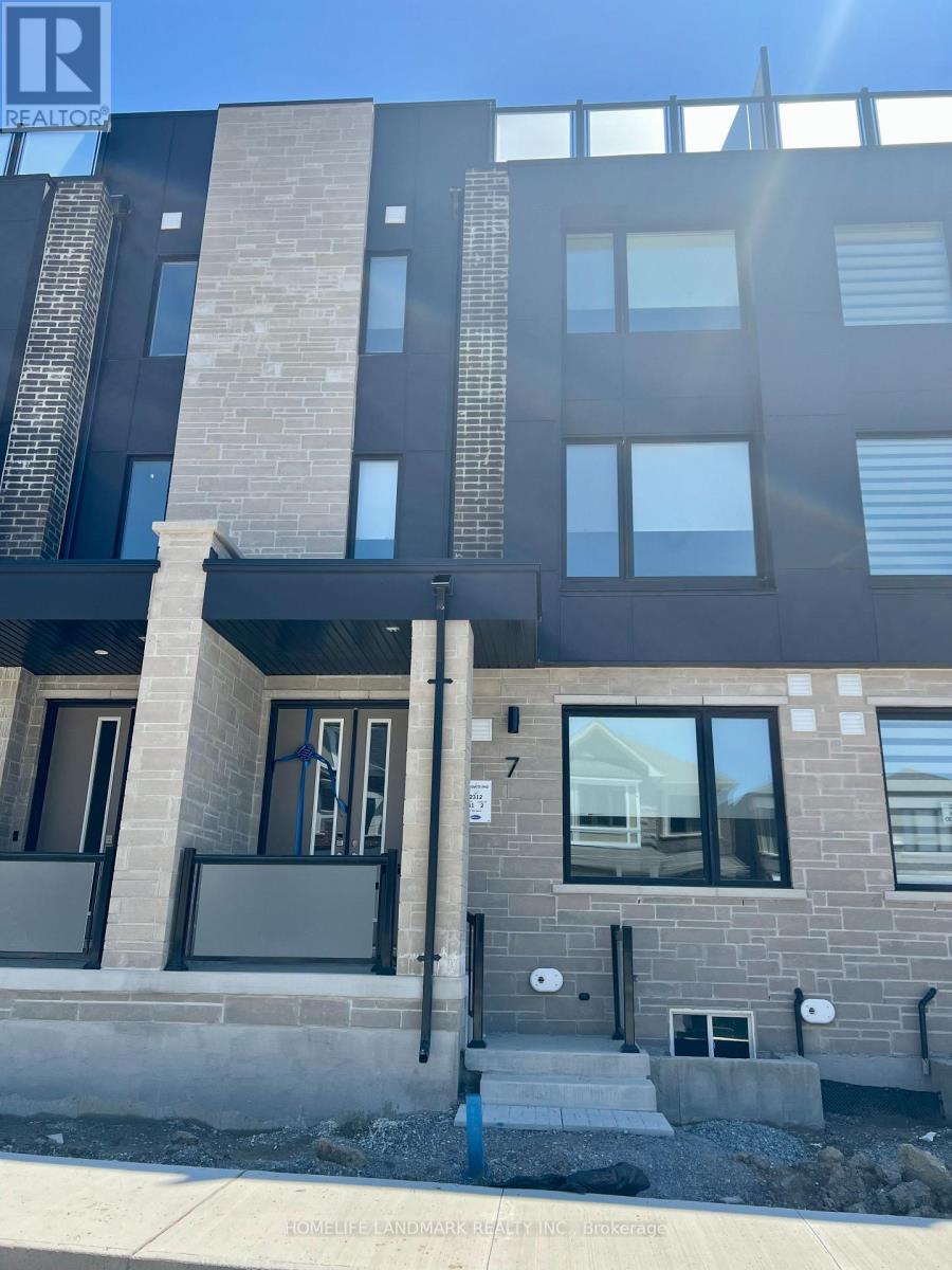 7 Wisla Avenue, Markham, Ontario  L6C 3M1 - Photo 5 - N13040600