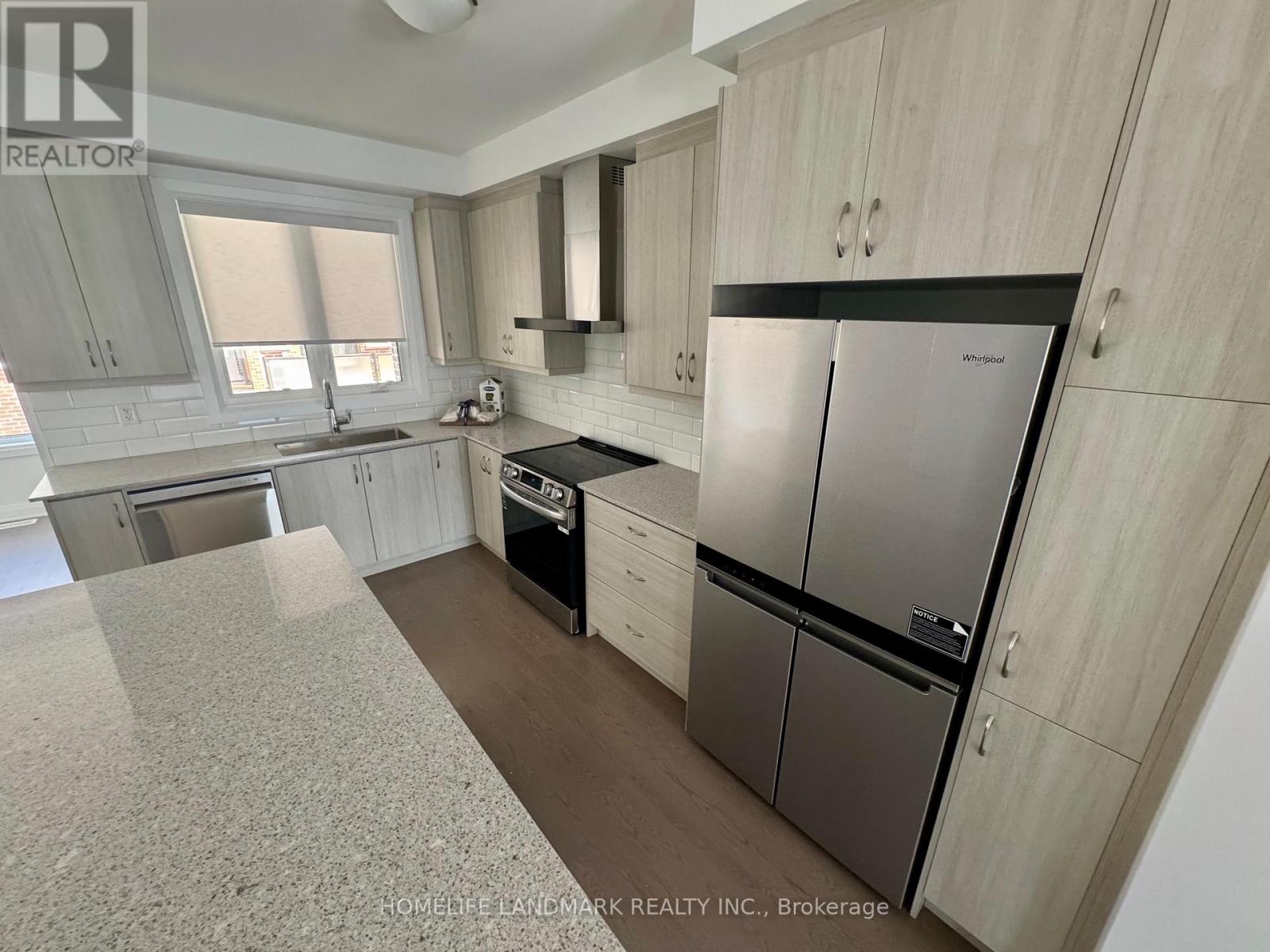 7 Wisla Avenue, Markham, Ontario  L6C 3M1 - Photo 8 - N13040600