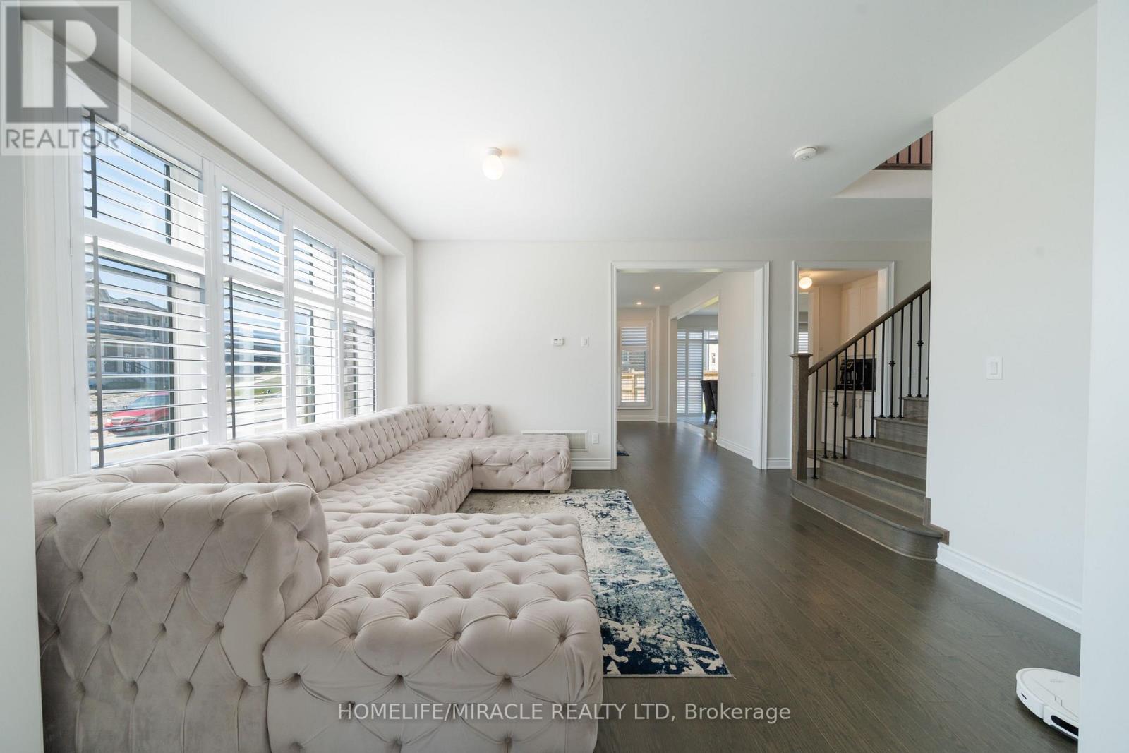 1 Ainslie Hill Crescent, Georgina, Ontario  L0E 1R0 - Photo 12 - N13040608