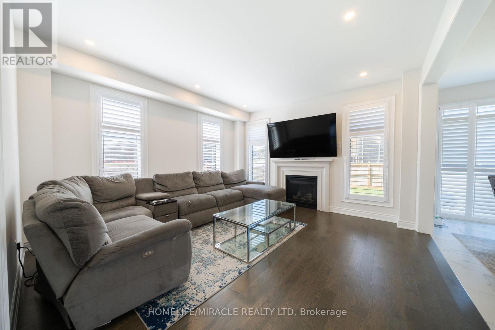 1 Ainslie Hill Crescent, Georgina, Ontario  L0E 1R0 - Photo 14 - N13040608