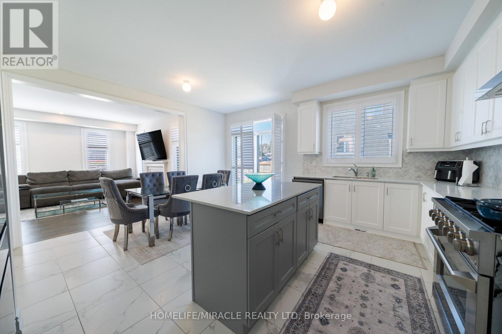 1 Ainslie Hill Crescent, Georgina, Ontario  L0E 1R0 - Photo 16 - N13040608