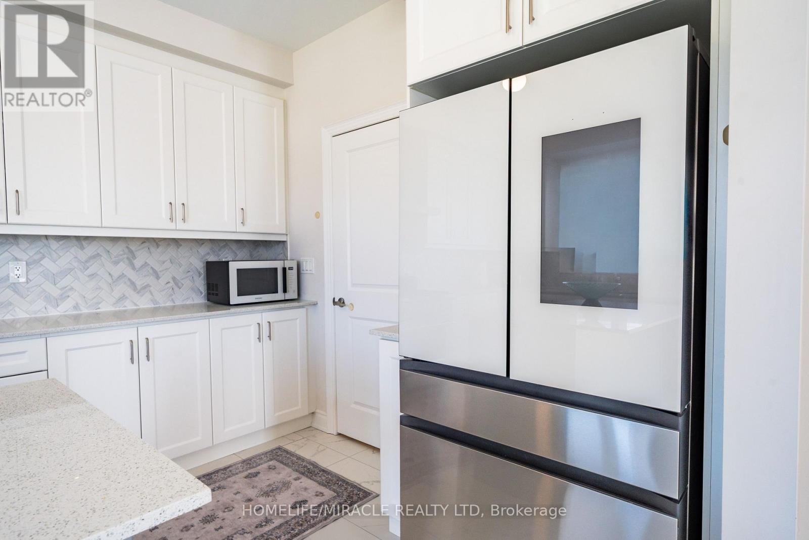 1 Ainslie Hill Crescent, Georgina, Ontario  L0E 1R0 - Photo 19 - N13040608