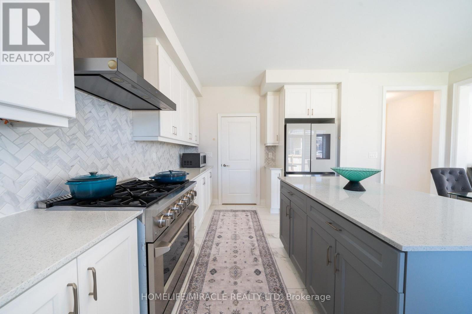 1 Ainslie Hill Crescent, Georgina, Ontario  L0E 1R0 - Photo 20 - N13040608