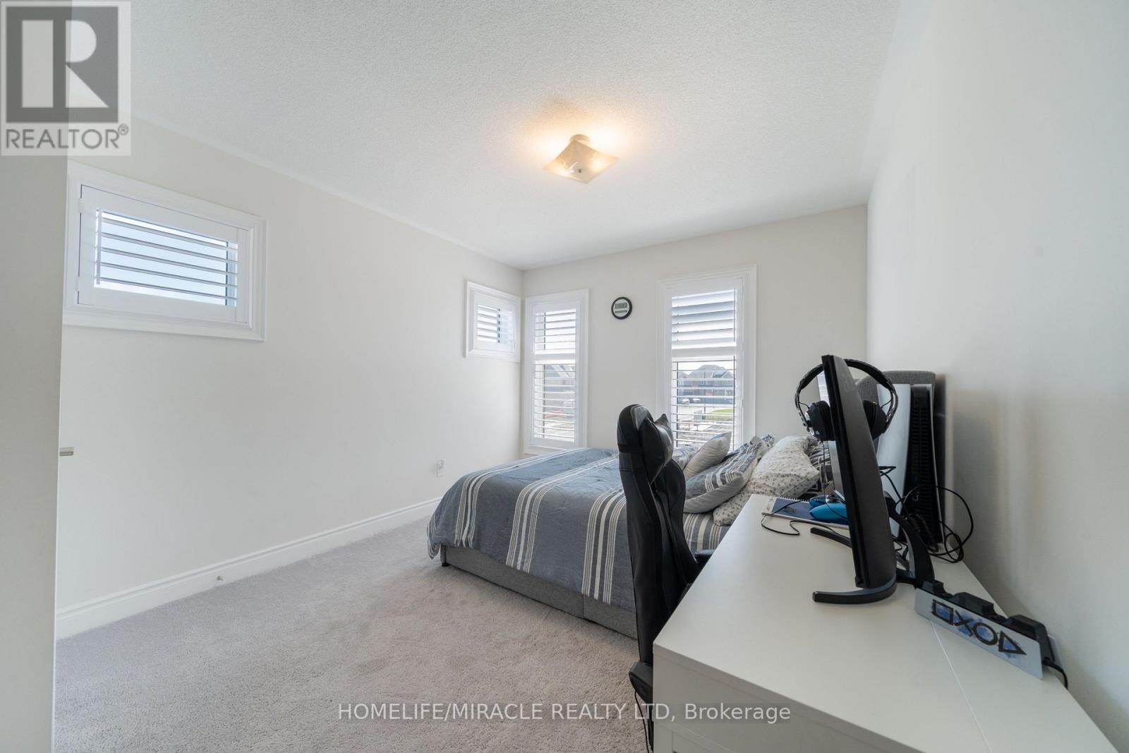 1 Ainslie Hill Crescent, Georgina, Ontario  L0E 1R0 - Photo 37 - N13040608