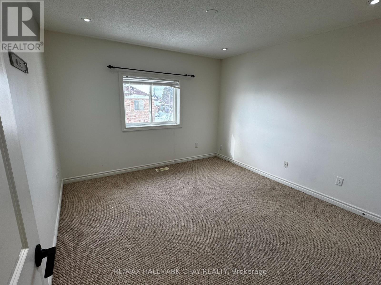 77 White Crescent, Barrie, Ontario  L4N 5Z9 - Photo 28 - S13040548