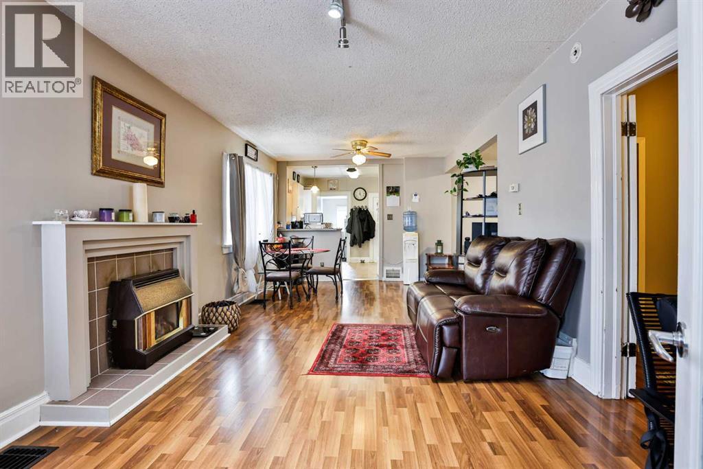 1252 8 Avenue S, Lethbridge, Alberta  T1J 1R1 - Photo 9 - A2302286