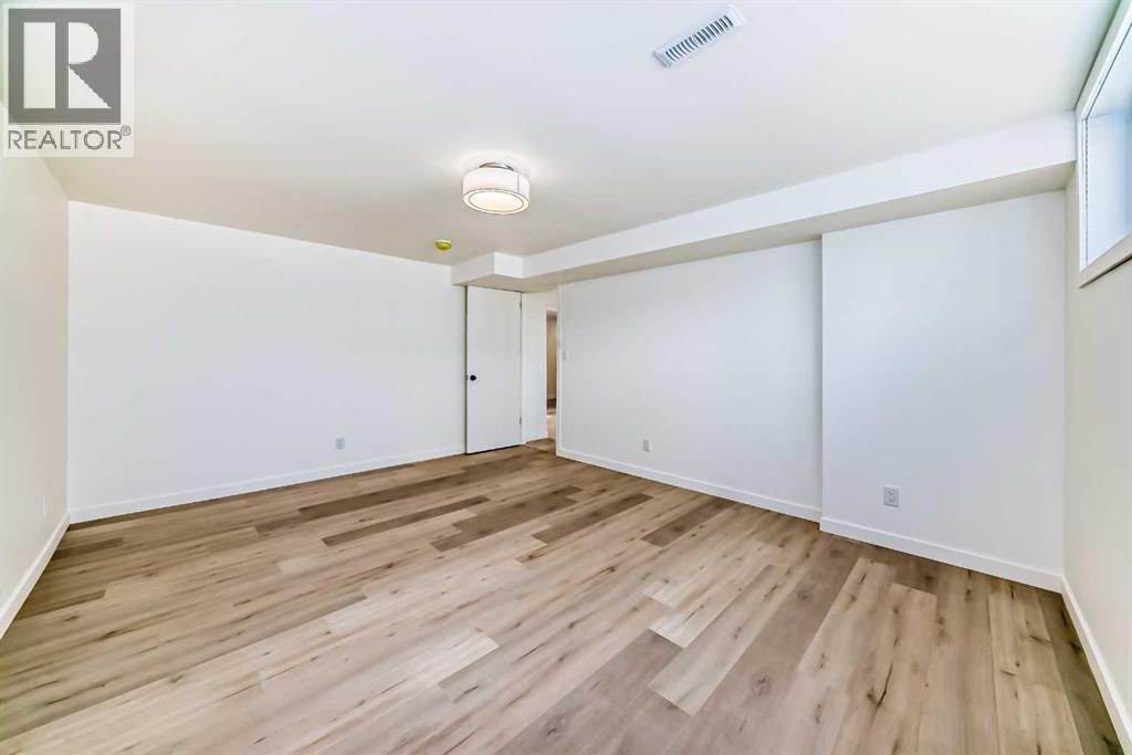 5 Osborne Street, Red Deer, Alberta  T4N 5C1 - Photo 33 - A2298467