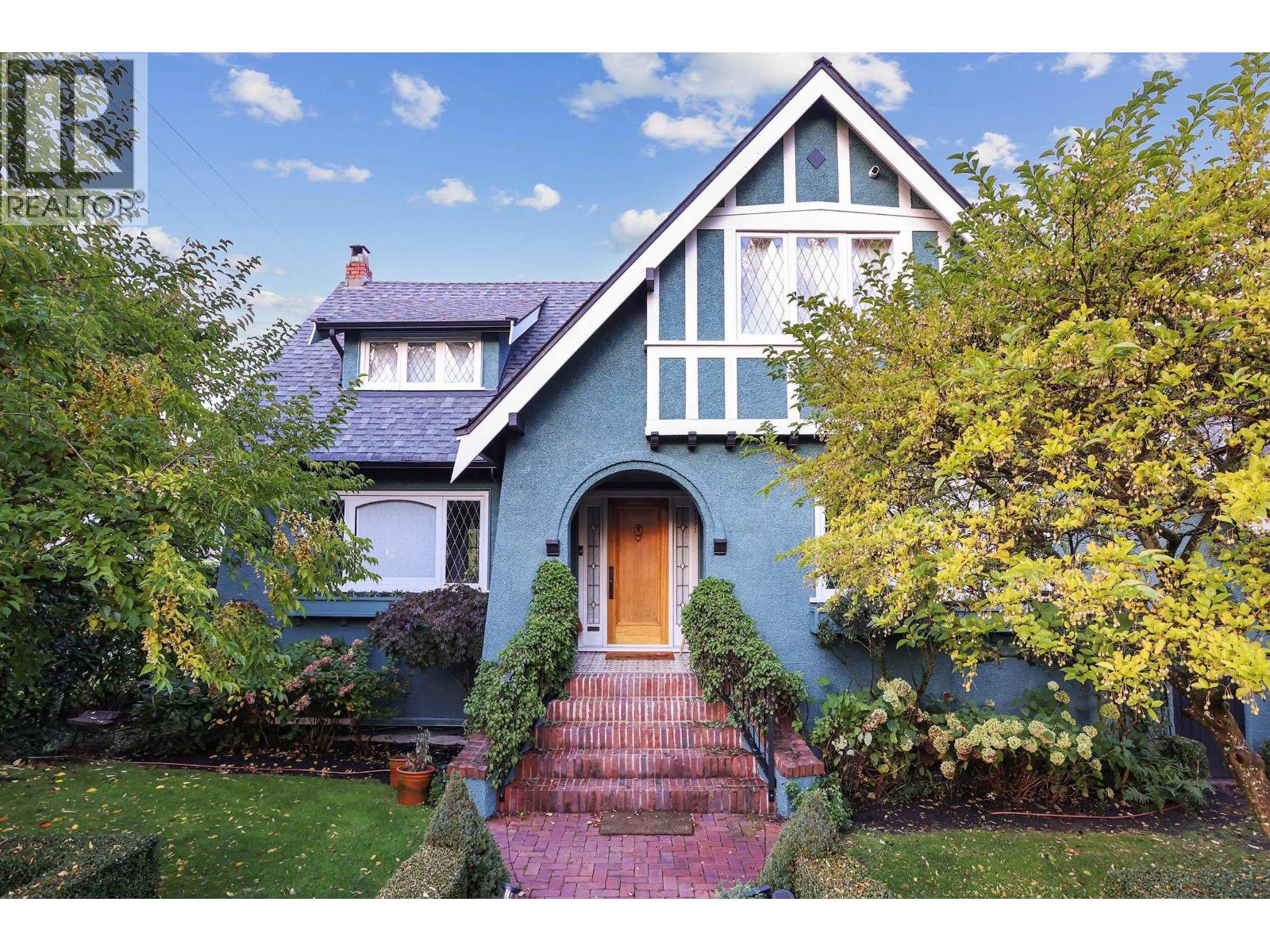 4291 W 9th Avenue, Vancouver, British Columbia  V6R 2C6 - Photo 1 - R3114955