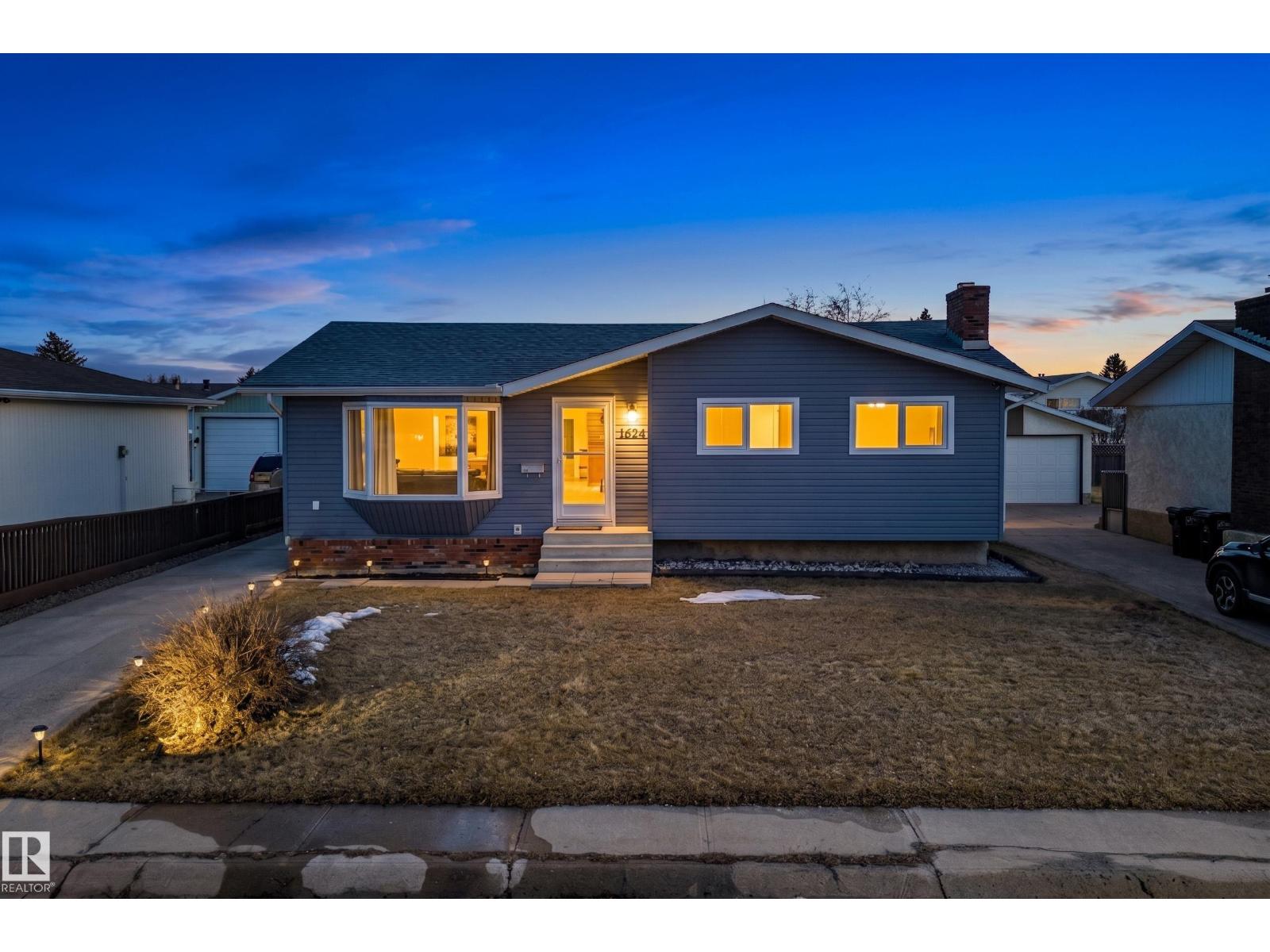 11427 161 Av Nw, Edmonton, Alberta  T5X 2K9 - Photo 3 - E4484004