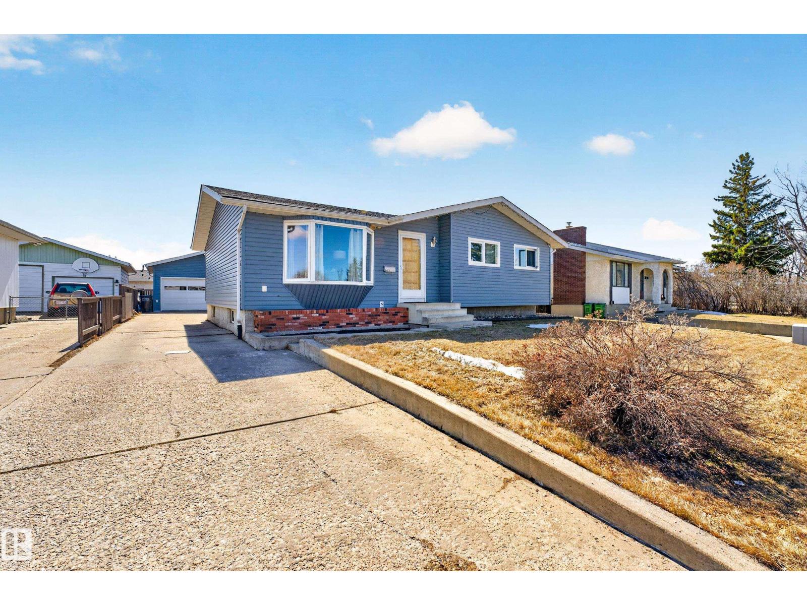 11427 161 Av Nw, Edmonton, Alberta  T5X 2K9 - Photo 5 - E4484004