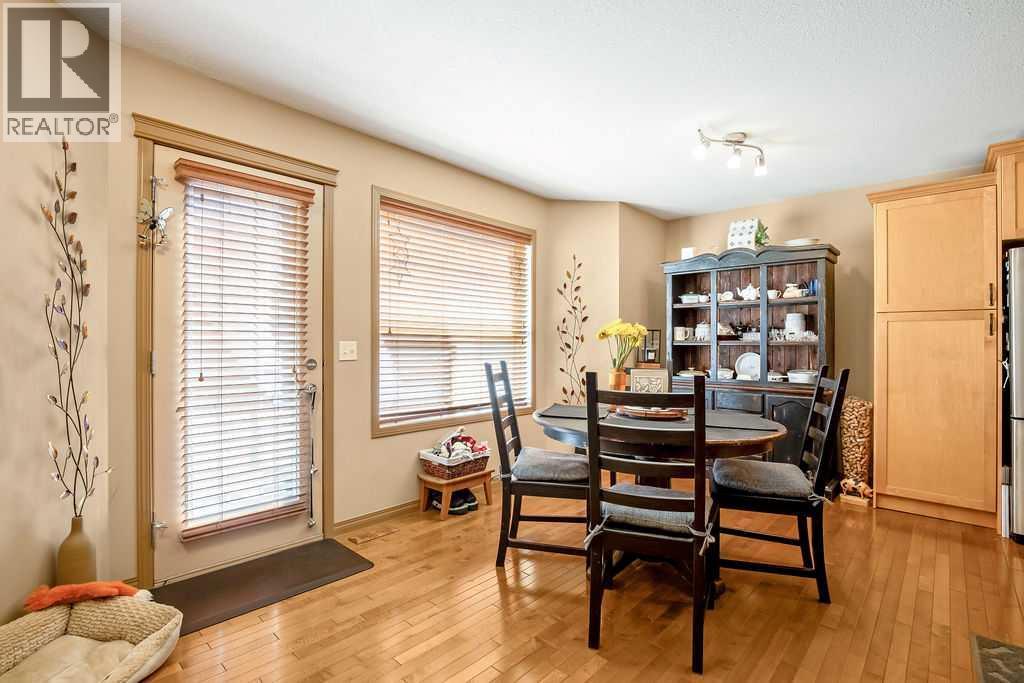 49 Spring Meadows Bay, Okotoks, Alberta  T1S 2G8 - Photo 7 - A2302953